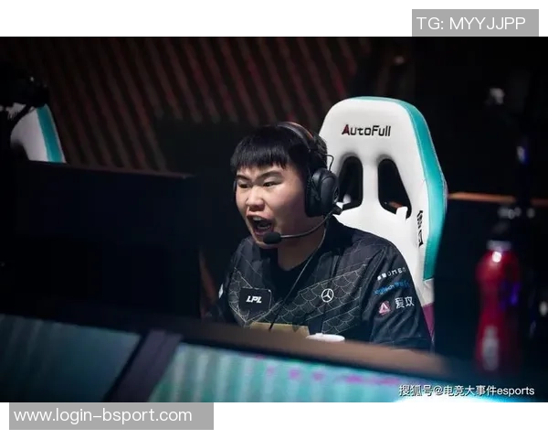 RNG战队的荣耀之路:从默默无闻到巅峰对决的奋斗历程 RNG战队的荣耀之路:从默默无闻到巅峰对决的奋斗历程