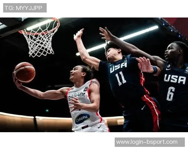 加拿大男篮对决南韩男篮激战正酣精彩瞬间不容错过 加拿大男篮对决南韩男篮激战正酣精彩瞬间不容错过