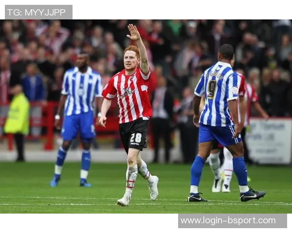 博尔顿与谢周三的精彩对决结果揭晓赛季走势引人关注